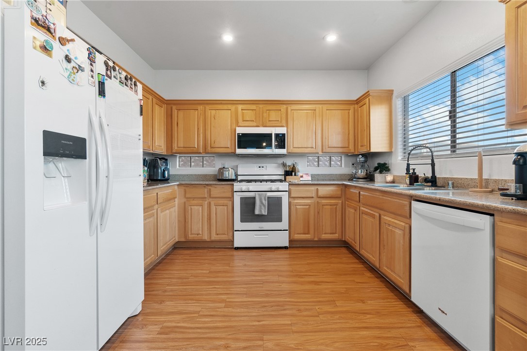 8036 Eurostar Street Property Photo 10