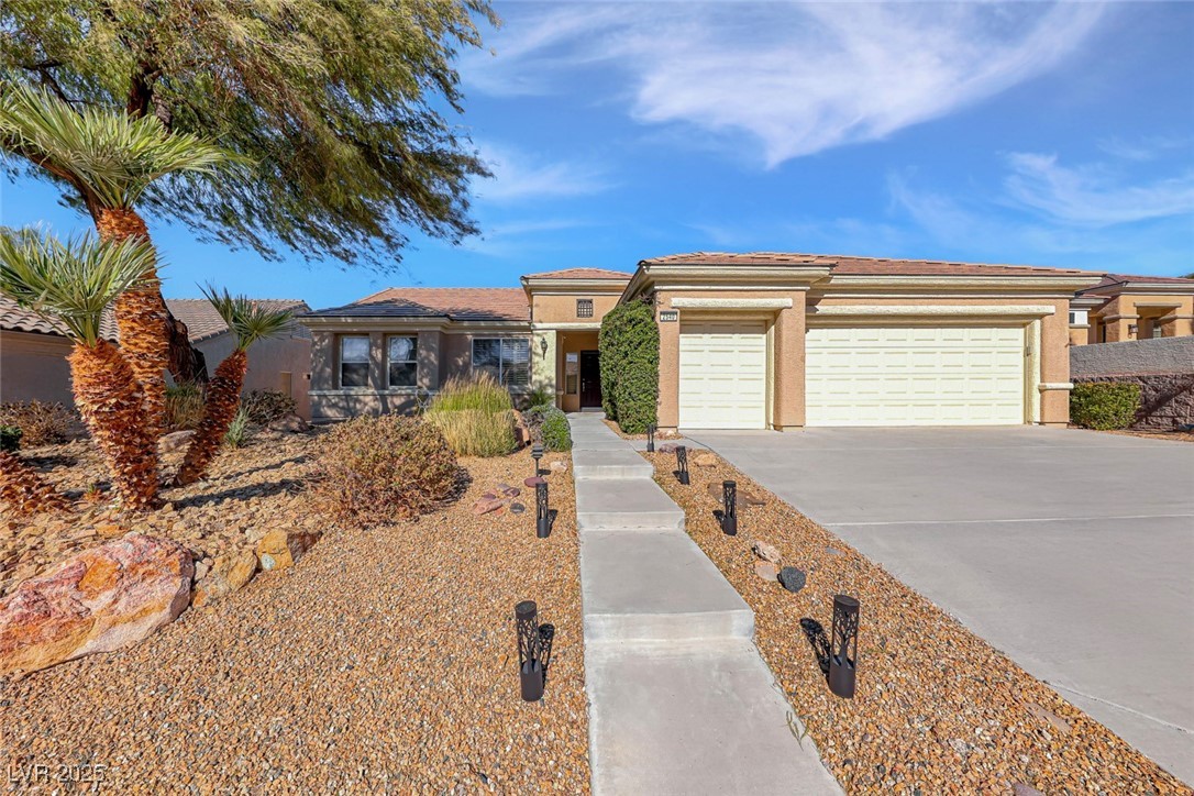 2540 Thatcher Avenue Property Photo 1