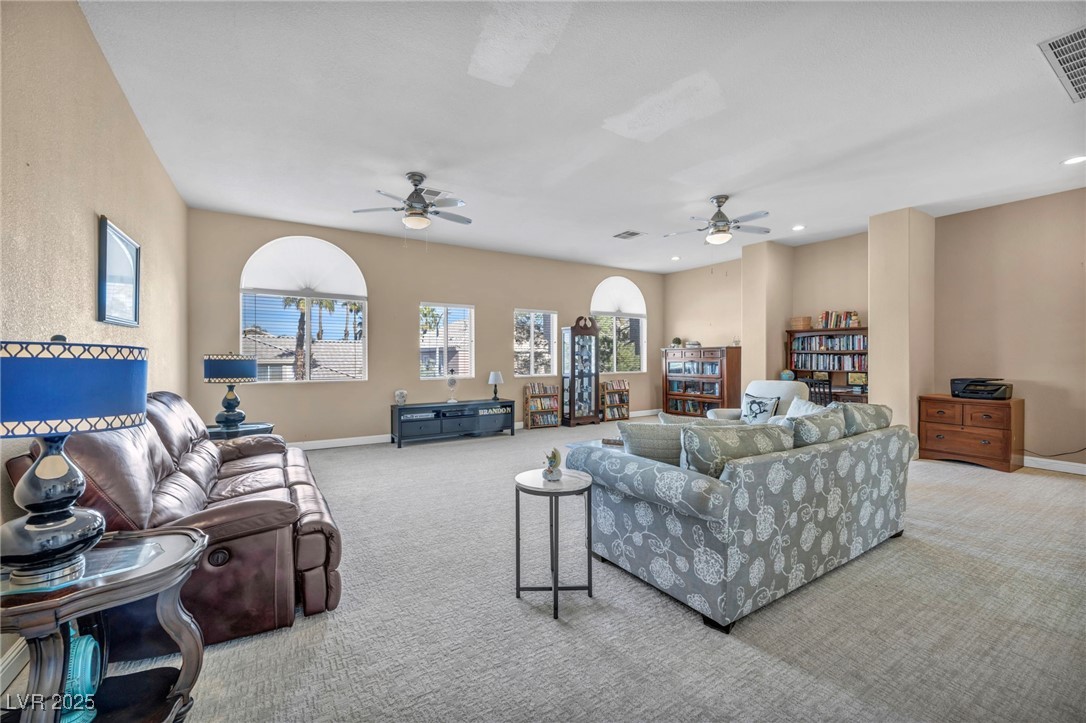 2107 Eaglepath Circle Property Photo 34
