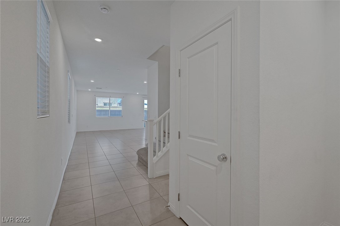 8454 Vacarez Drive Property Photo 3