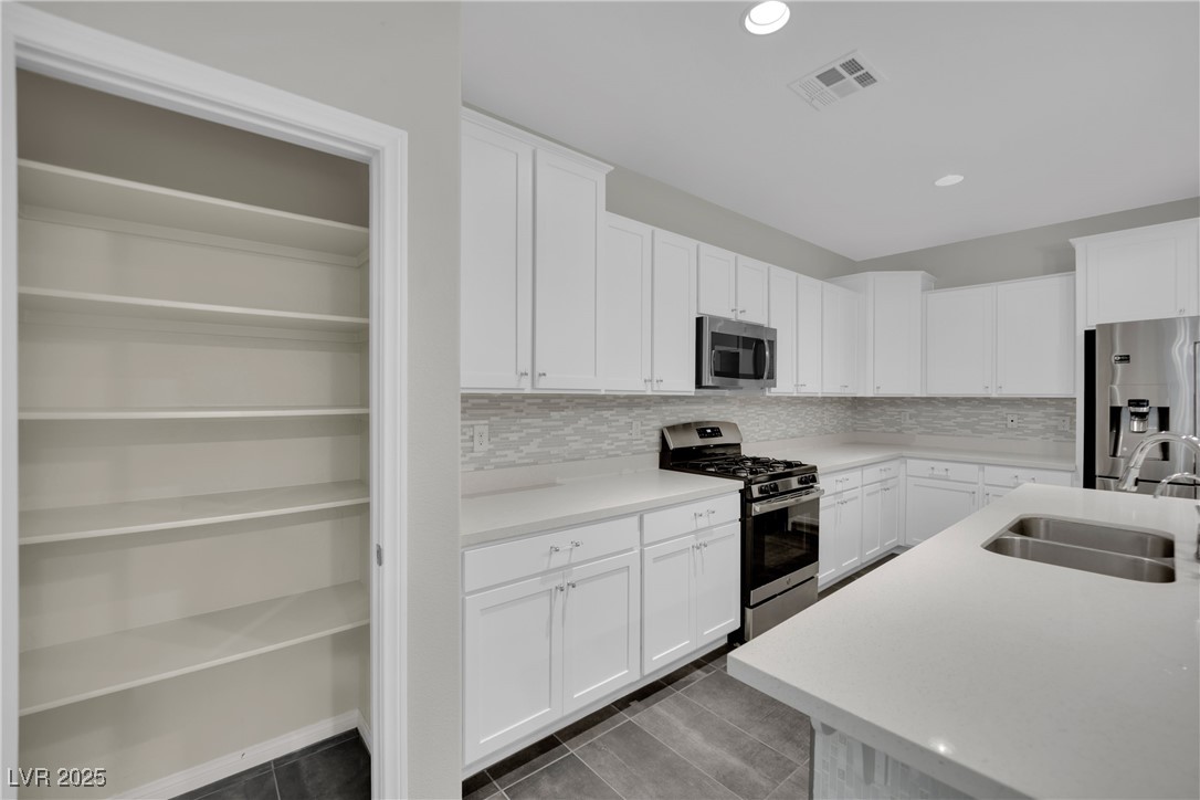 12816 Alcores Street Property Photo 27