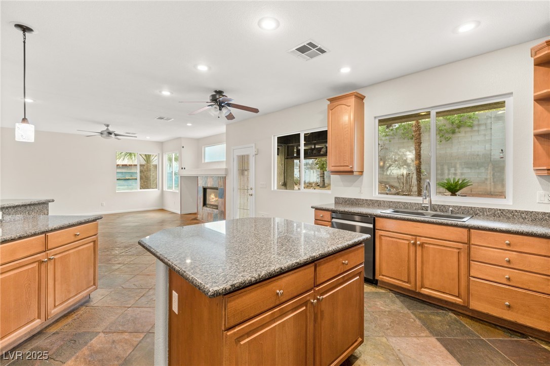 7840 Red Leaf Drive Property Photo 13