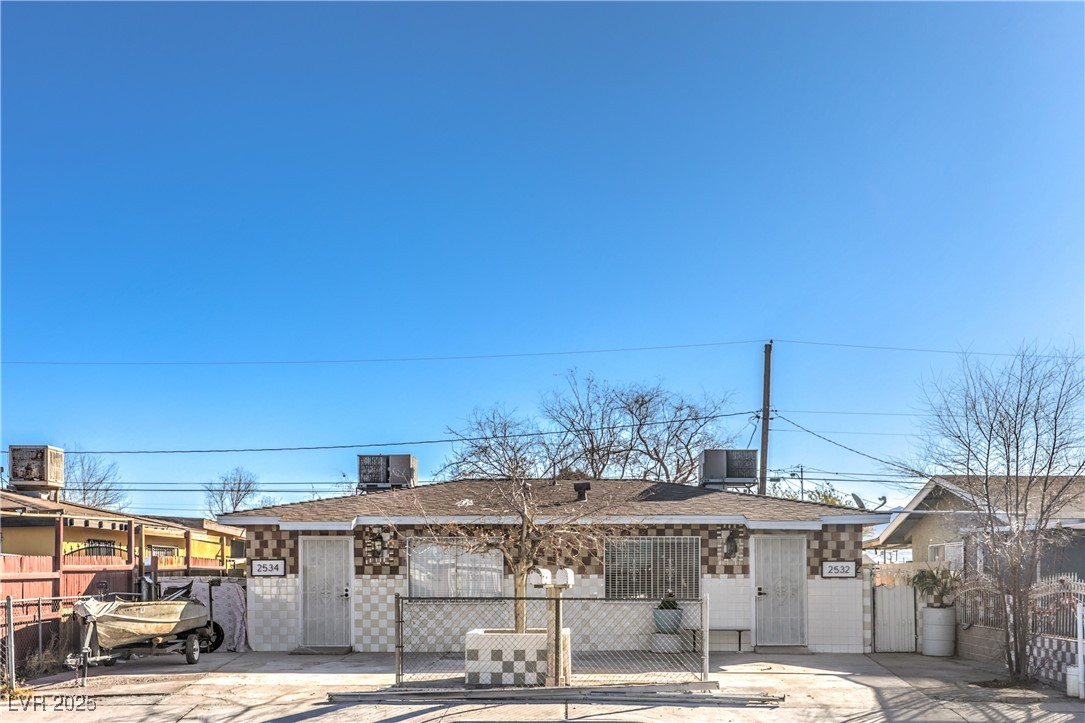 2532 Salt Lake Street Property Photo 1
