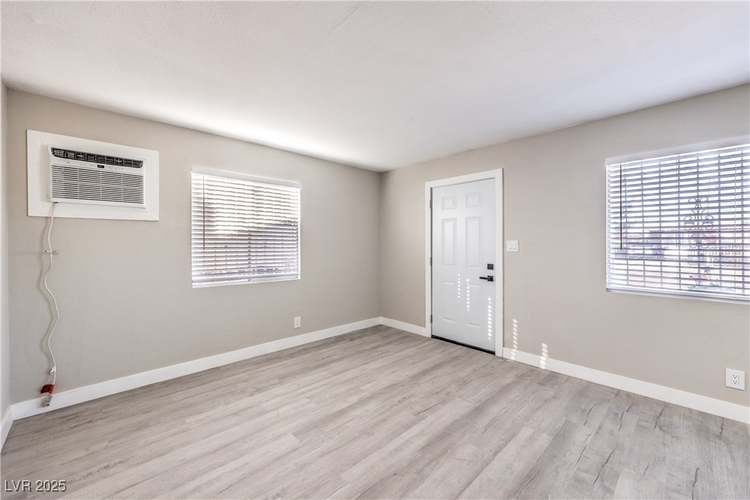 2532 Salt Lake Street Property Photo 6