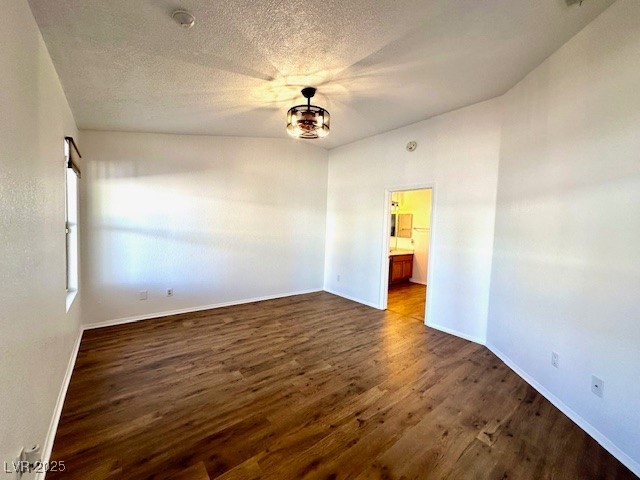 470 Como Court Property Photo 13