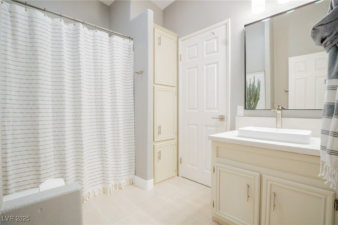2610 Desert Hills Circle Property Photo 22