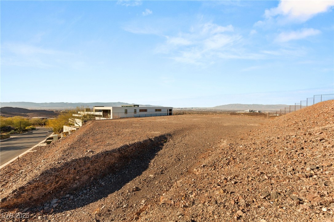 15 Cloud Chaser Boulevard Property Photo 13
