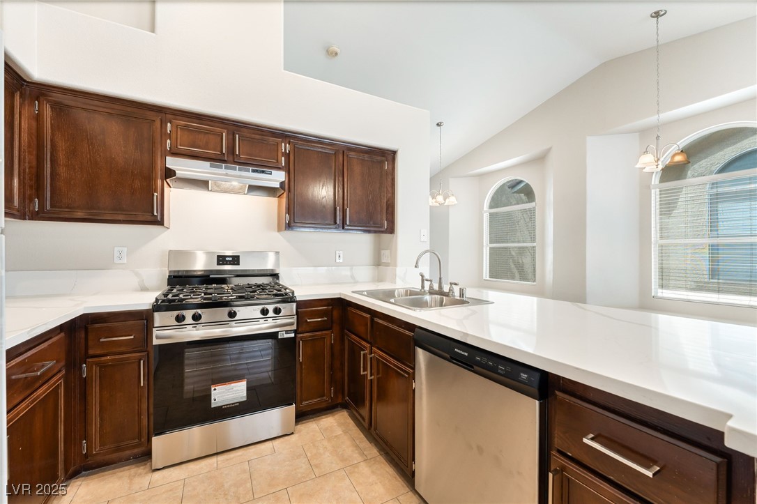 1854 Oak Bluffs Avenue Property Photo 19