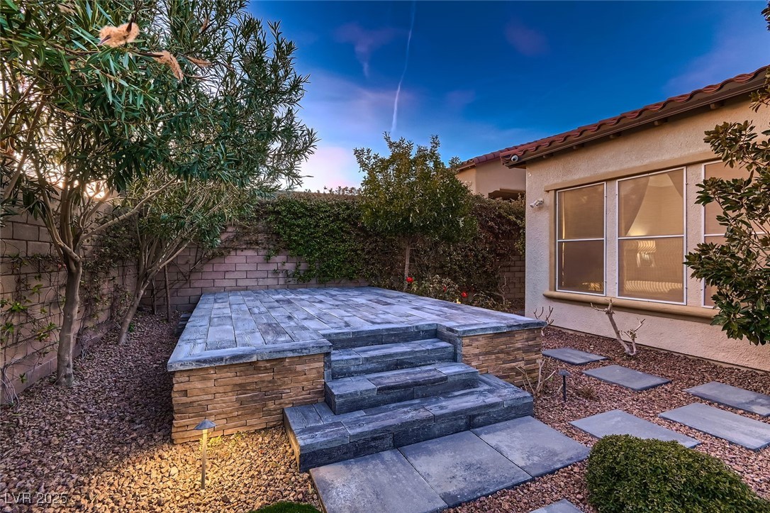 11831 Saverio Avenue Property Photo 24
