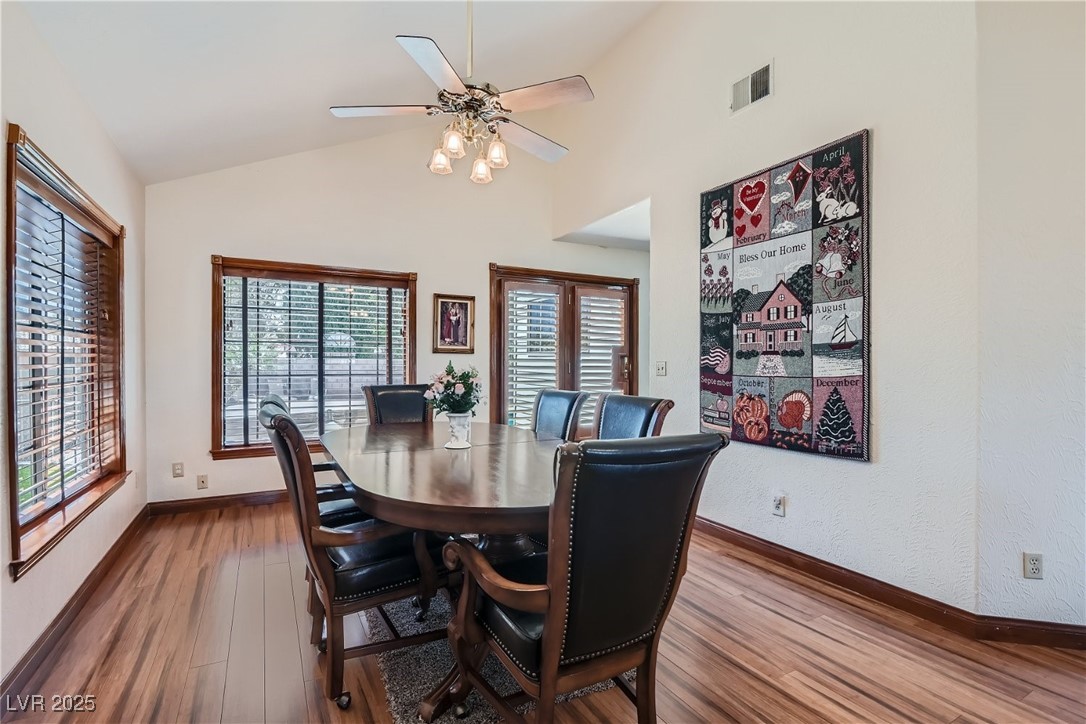 4075 East Oquendo Road Property Photo 14