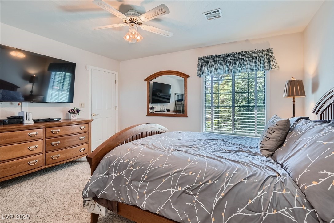 4075 East Oquendo Road Property Photo 20