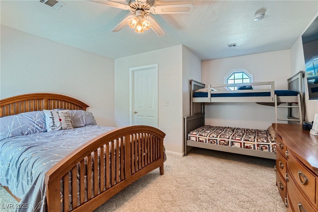 4075 East Oquendo Road Property Photo 21