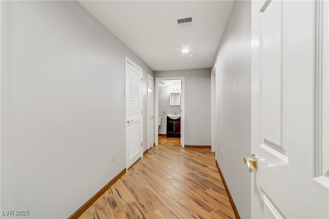 4075 East Oquendo Road Property Photo 41