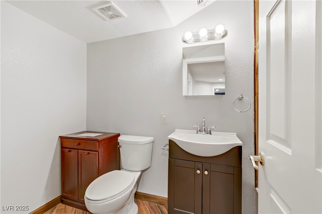 4075 East Oquendo Road Property Photo 45