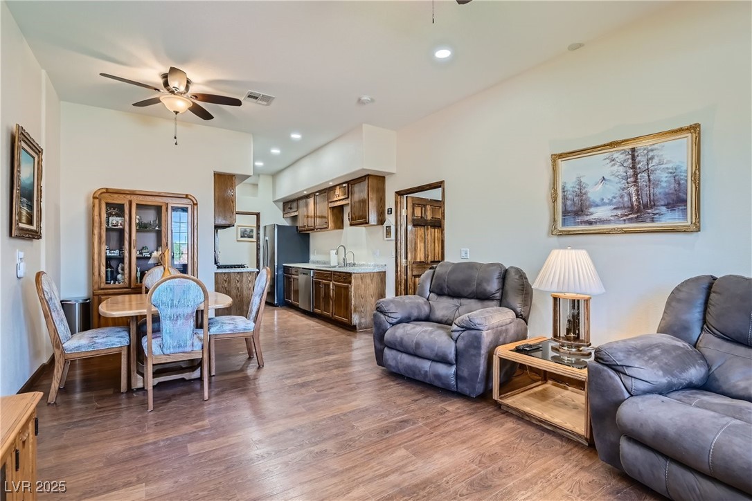 4075 East Oquendo Road Property Photo 47