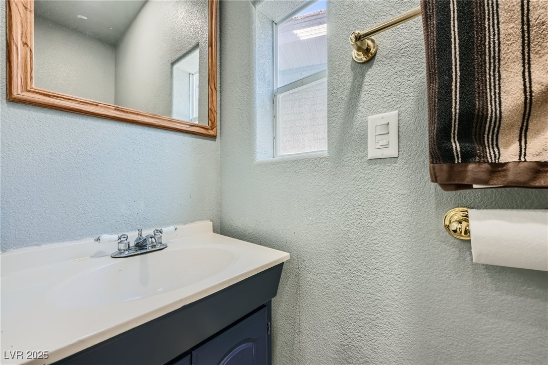 4075 East Oquendo Road Property Photo 74
