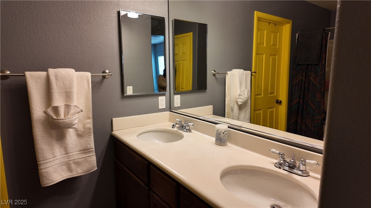 4928 Indigo Gorge Avenue Property Photo 12