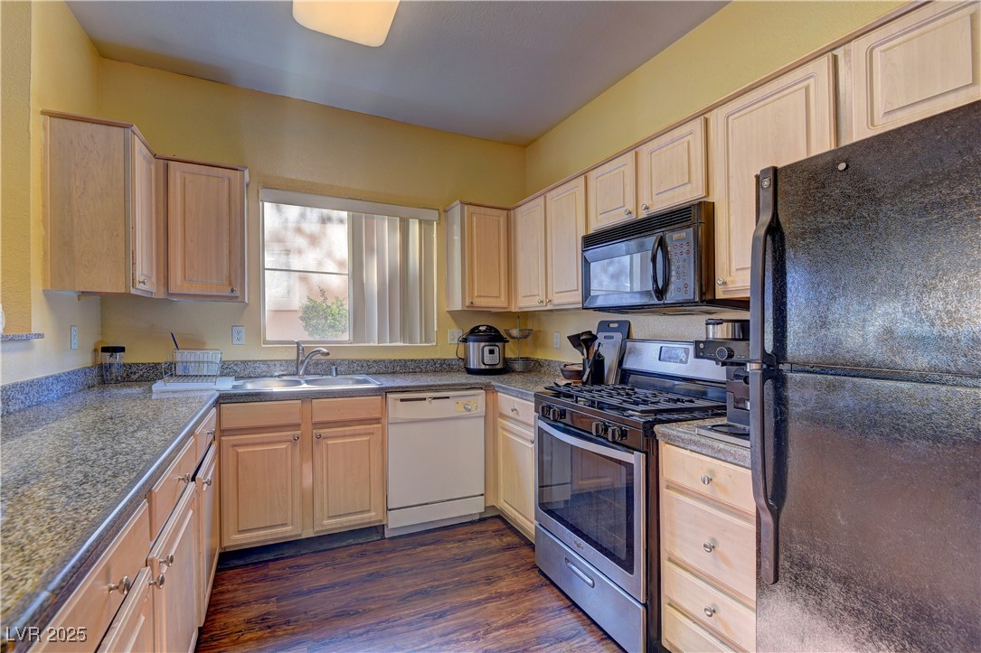 5250 South Rainbow Boulevard 1121 Property Photo 6