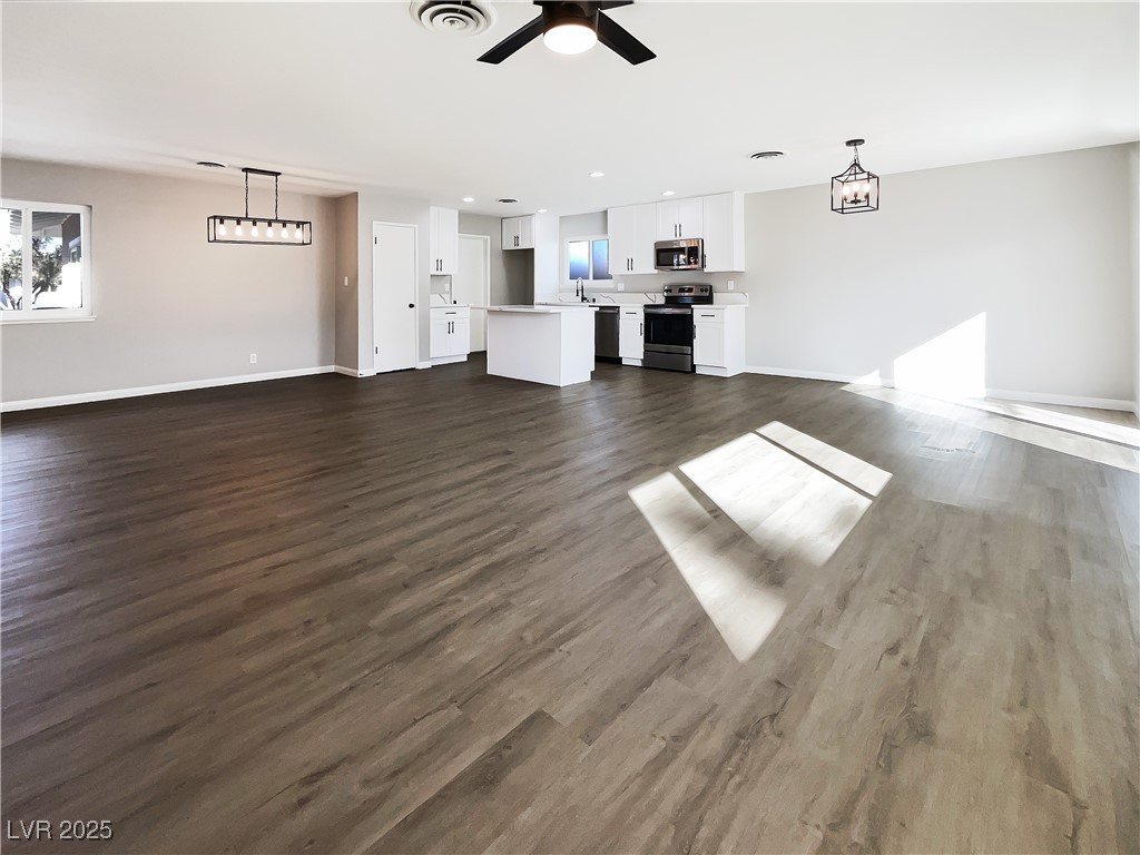 6421 Dinning Avenue Property Photo 10