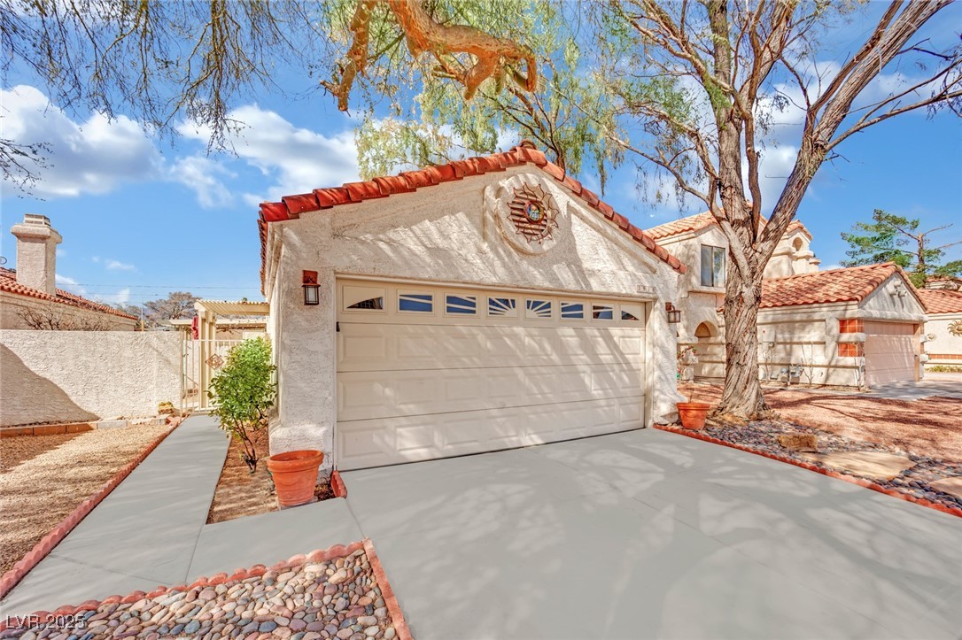 3916 Rhine Way Property Photo 3