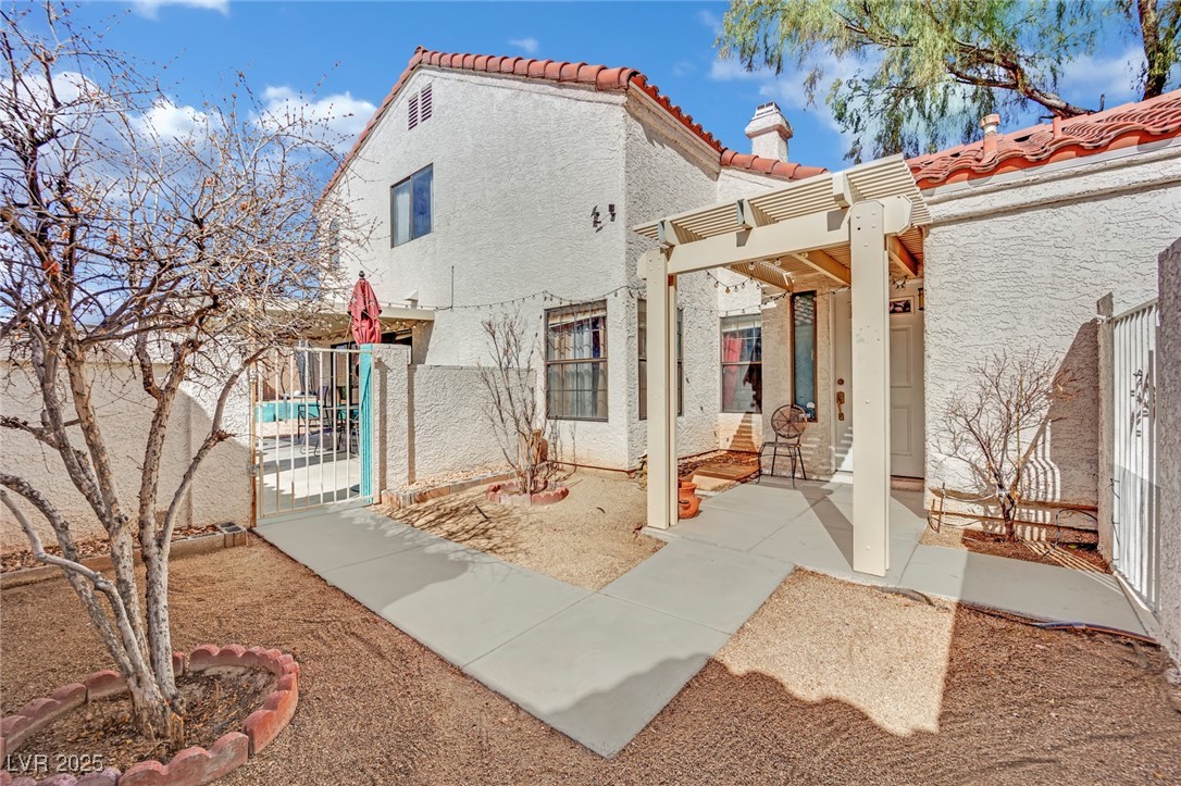 3916 Rhine Way Property Photo 4