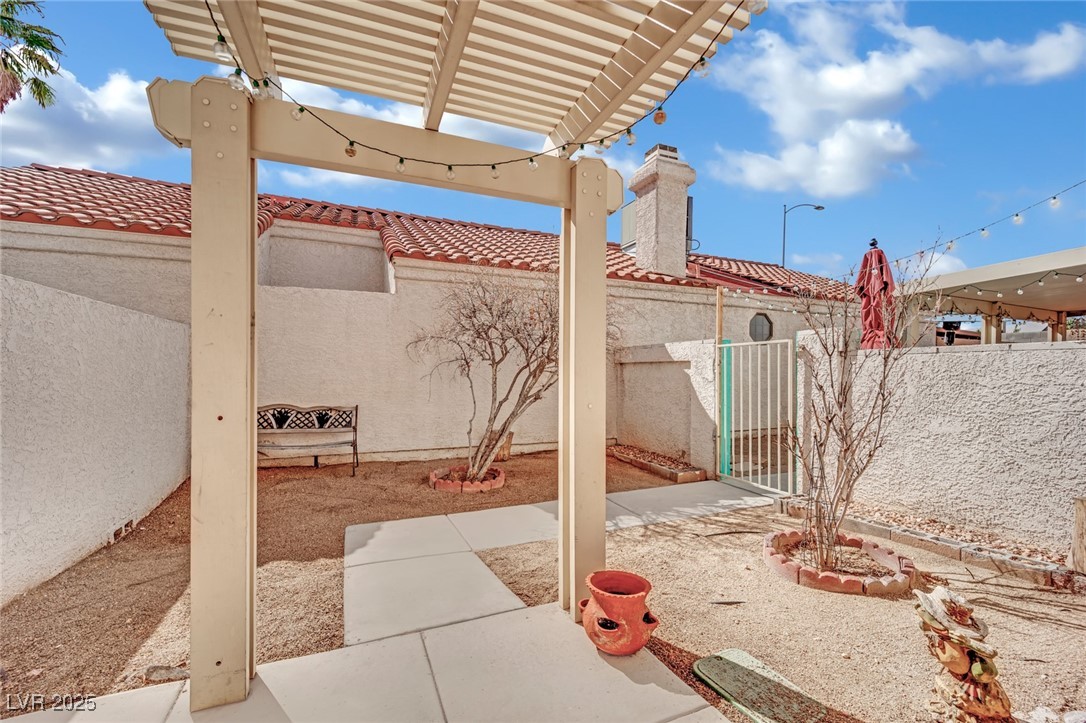 3916 Rhine Way Property Photo 5