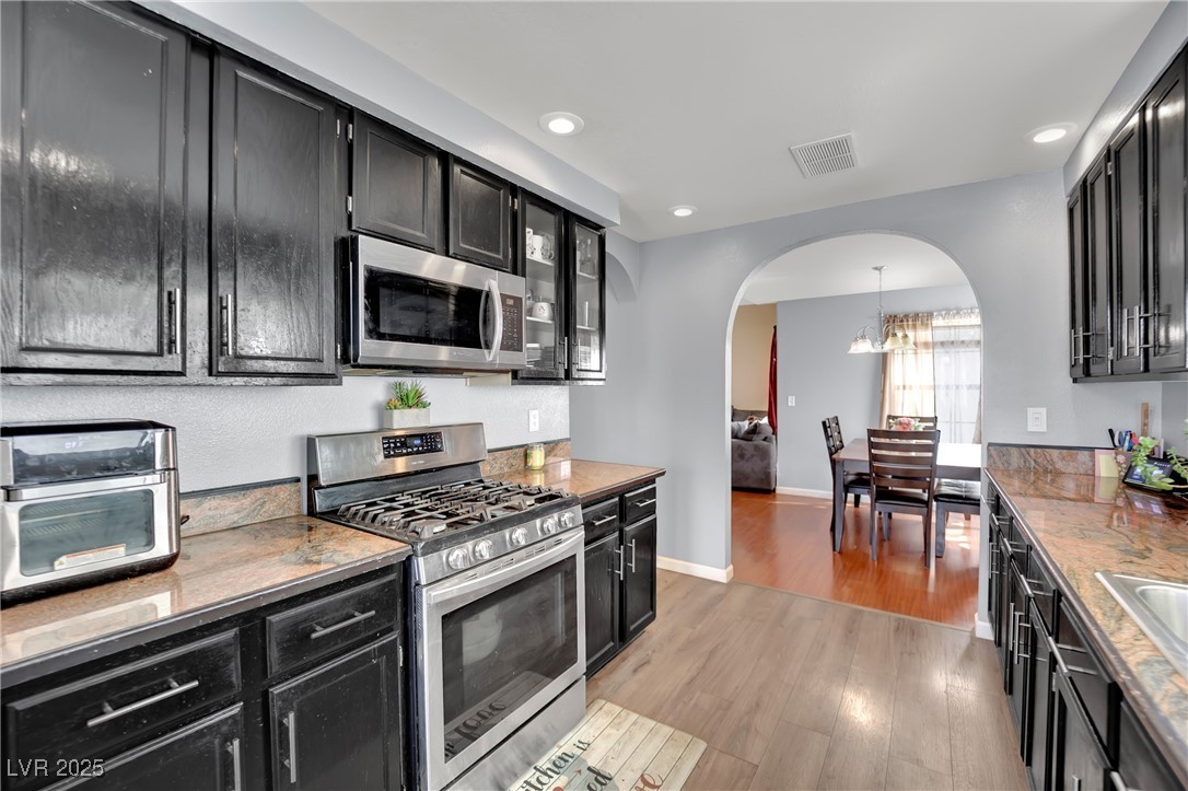 3916 Rhine Way Property Photo 18