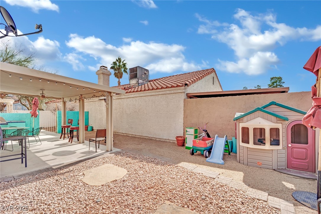 3916 Rhine Way Property Photo 34