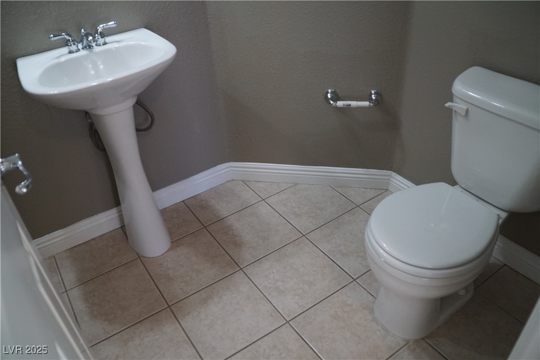 323 Dog Leg Drive Property Photo 11