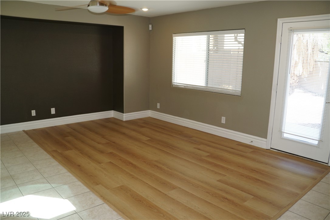 323 Dog Leg Drive Property Photo 12