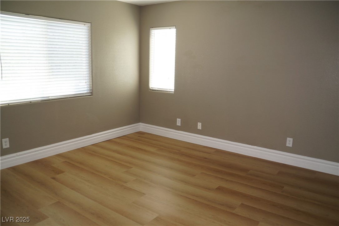 323 Dog Leg Drive Property Photo 17