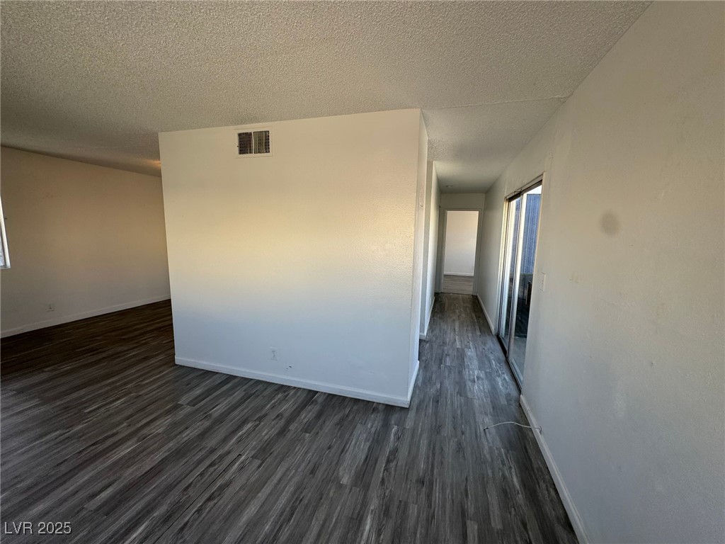 3615 Kolendo Court D Property Photo 5