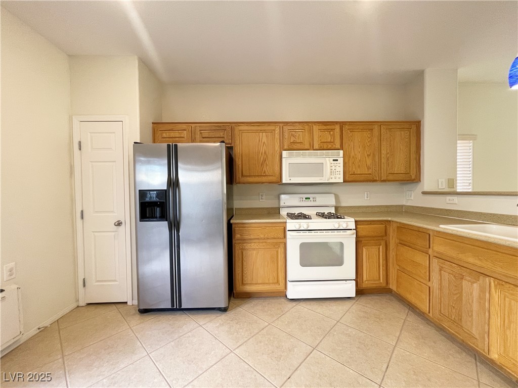 6082 Alameda Padre Avenue Property Photo 8
