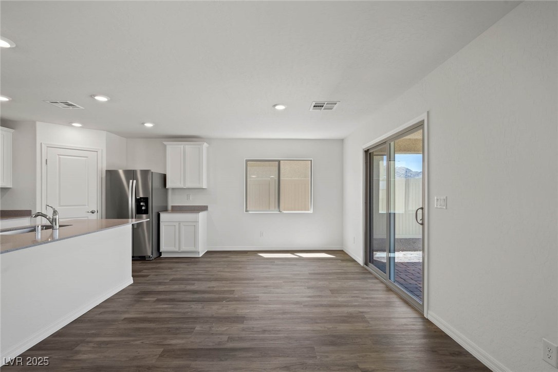 6737 Violet Cascade Avenue Property Photo 4