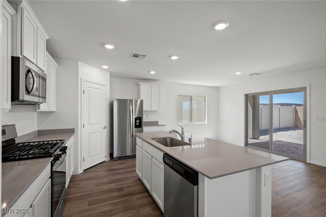 6737 Violet Cascade Avenue Property Photo 8