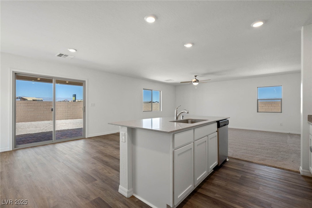 6737 Violet Cascade Avenue Property Photo 9