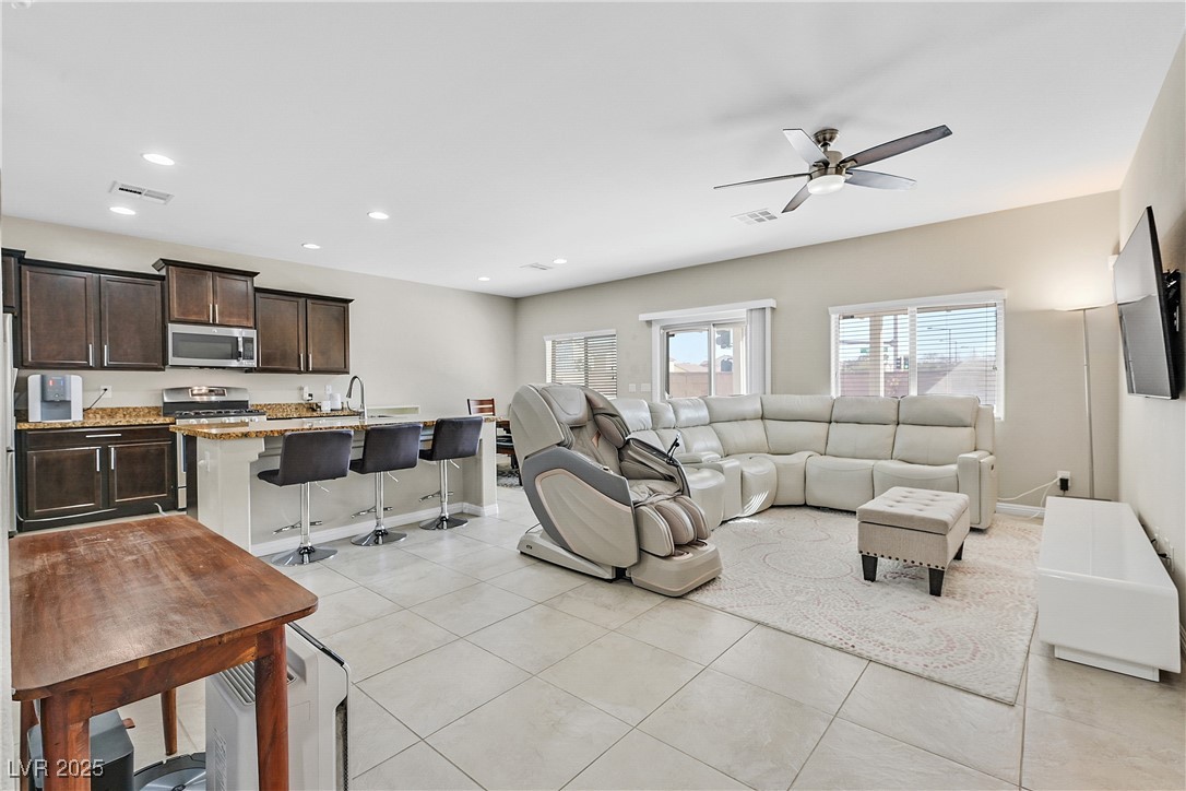 9413 Aggie Court Property Photo 2