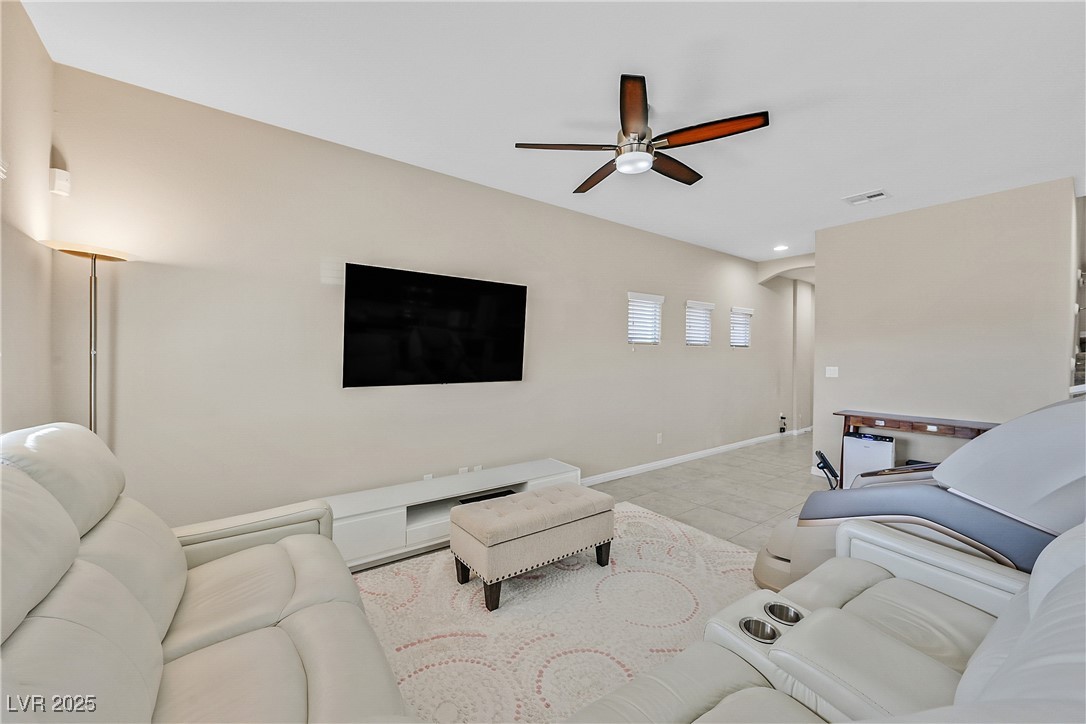 9413 Aggie Court Property Photo 4