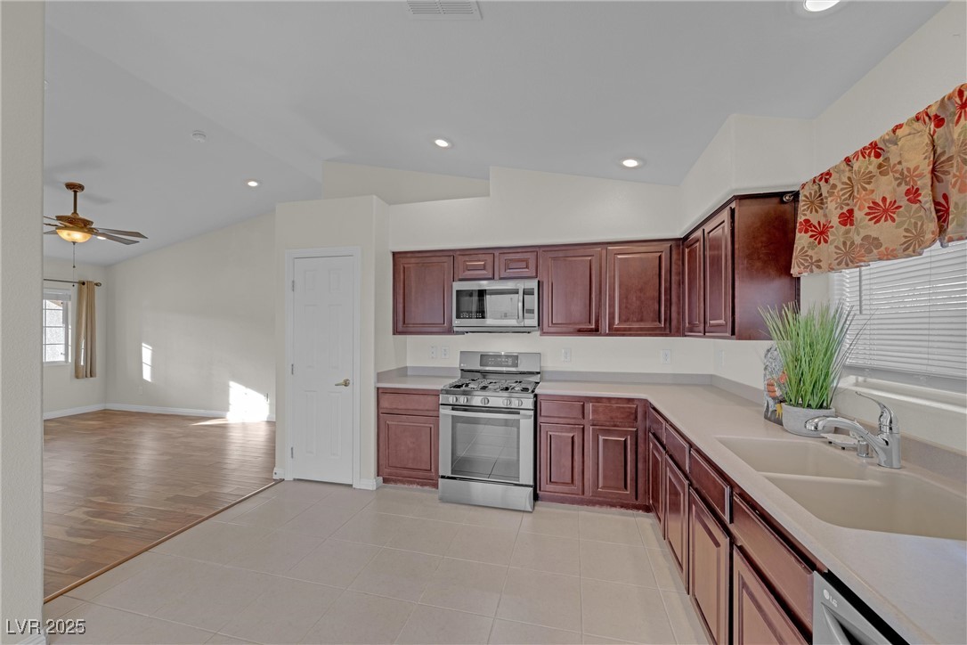 9304 Cranesbill Court Property Photo 6