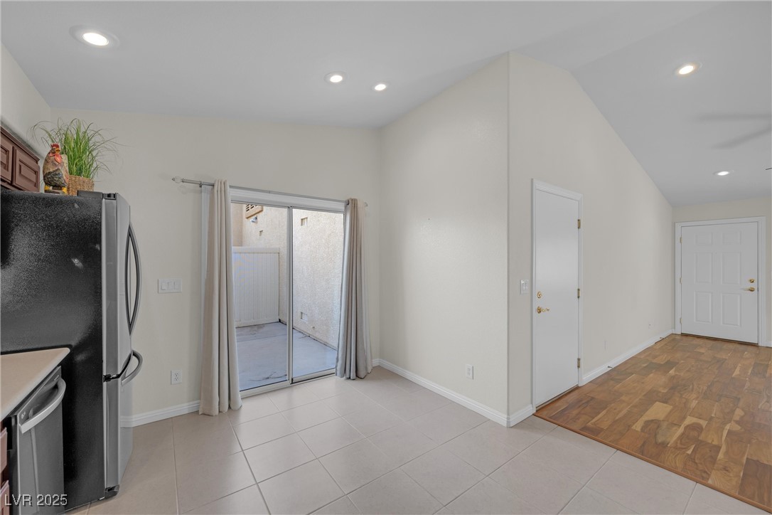 9304 Cranesbill Court Property Photo 10