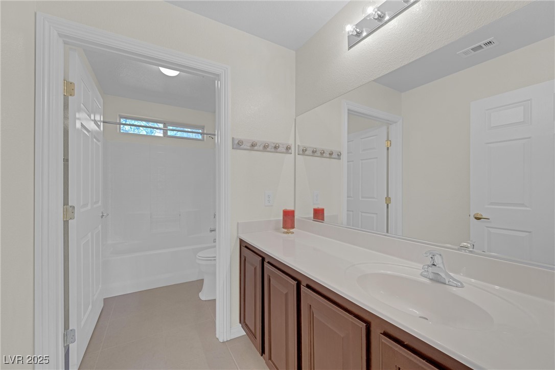 9304 Cranesbill Court Property Photo 15