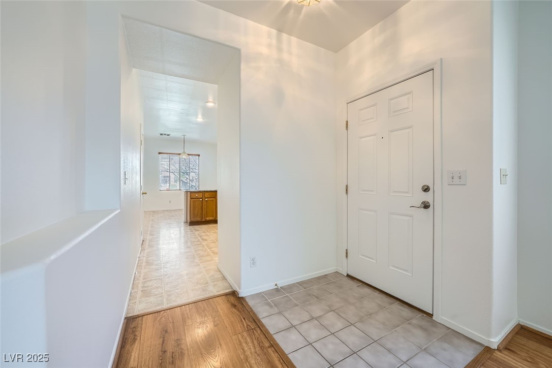 10529 Morning Drop Avenue Property Photo 6