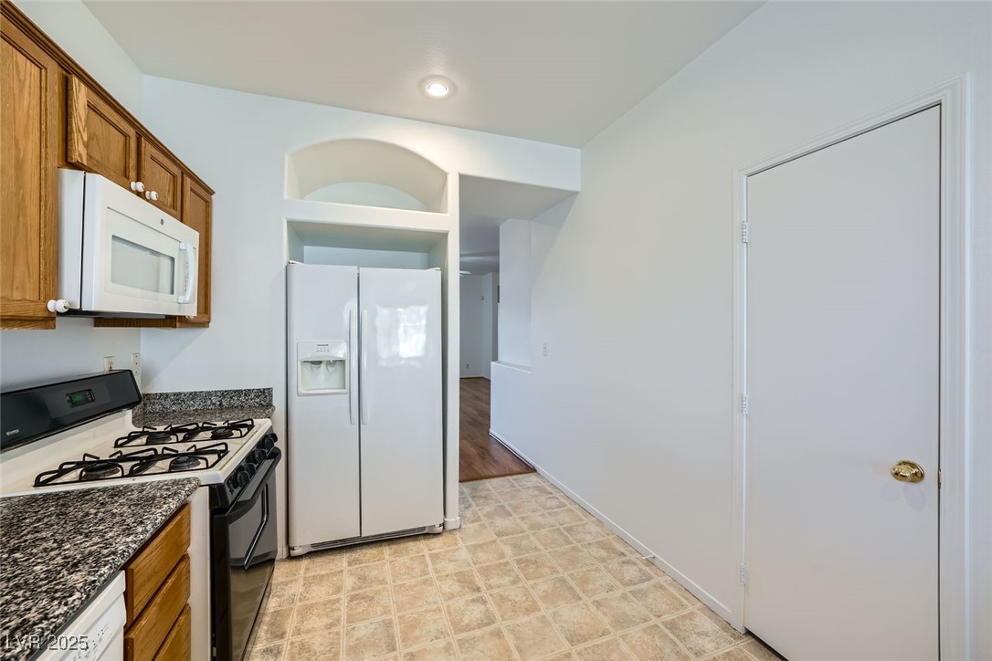 10529 Morning Drop Avenue Property Photo 12