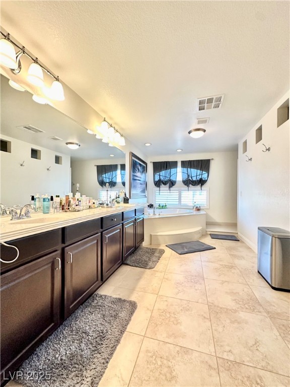 6205 Windy Oaks Court Property Photo 16