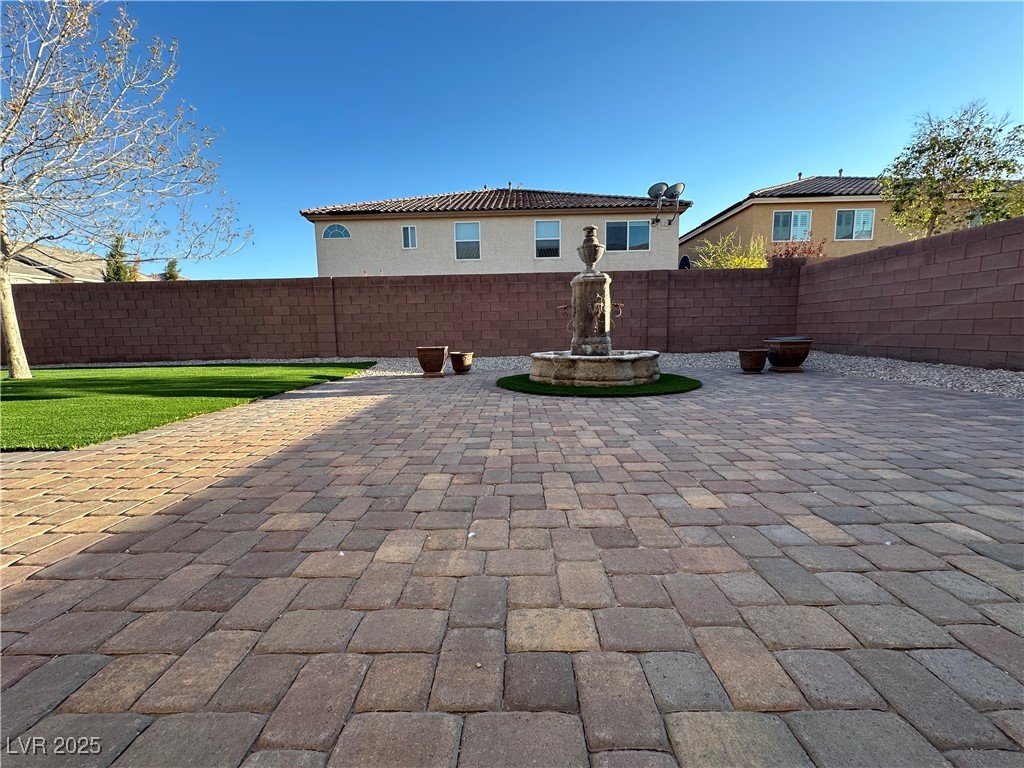 6205 Windy Oaks Court Property Photo 29