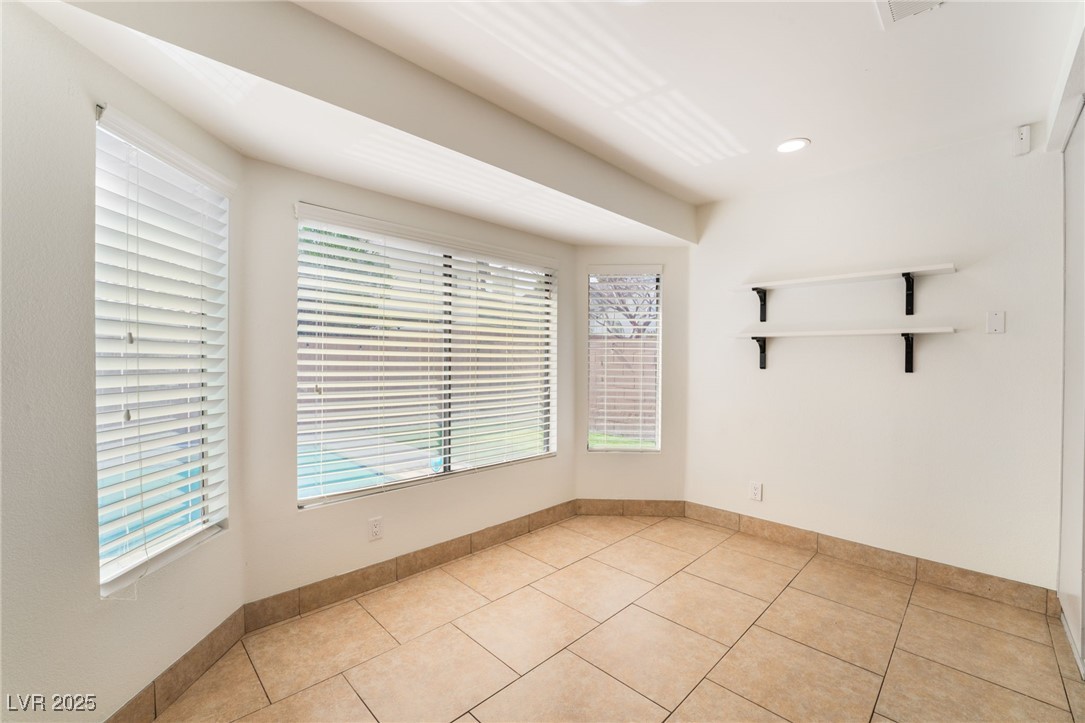 8917 Sail Bay Drive Property Photo 12