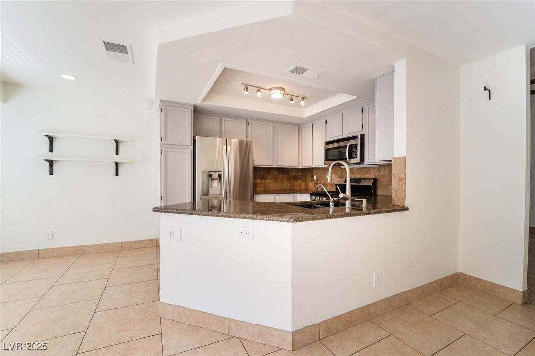 8917 Sail Bay Drive Property Photo 14