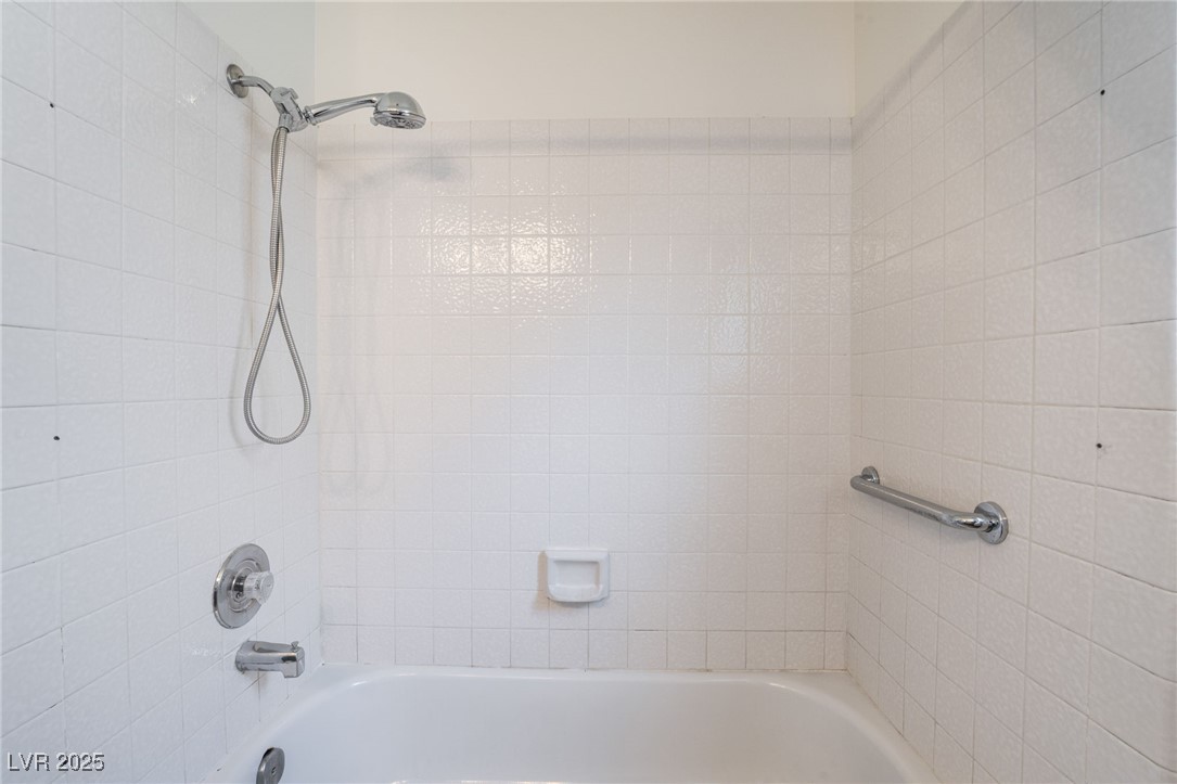 8917 Sail Bay Drive Property Photo 36