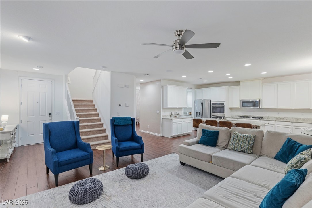 12382 Piazzo Street Property Photo 5