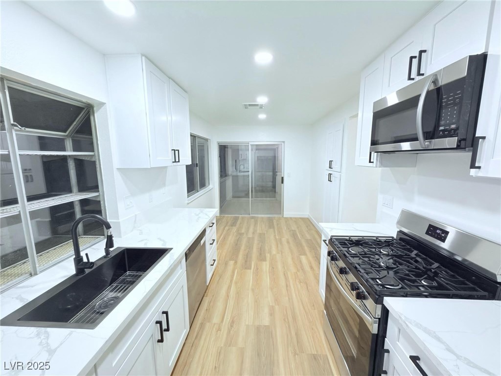 5773 Arbor Oak Circle Property Photo 4